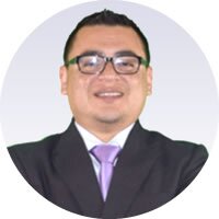 Dr.Carlos Arenas Bazán